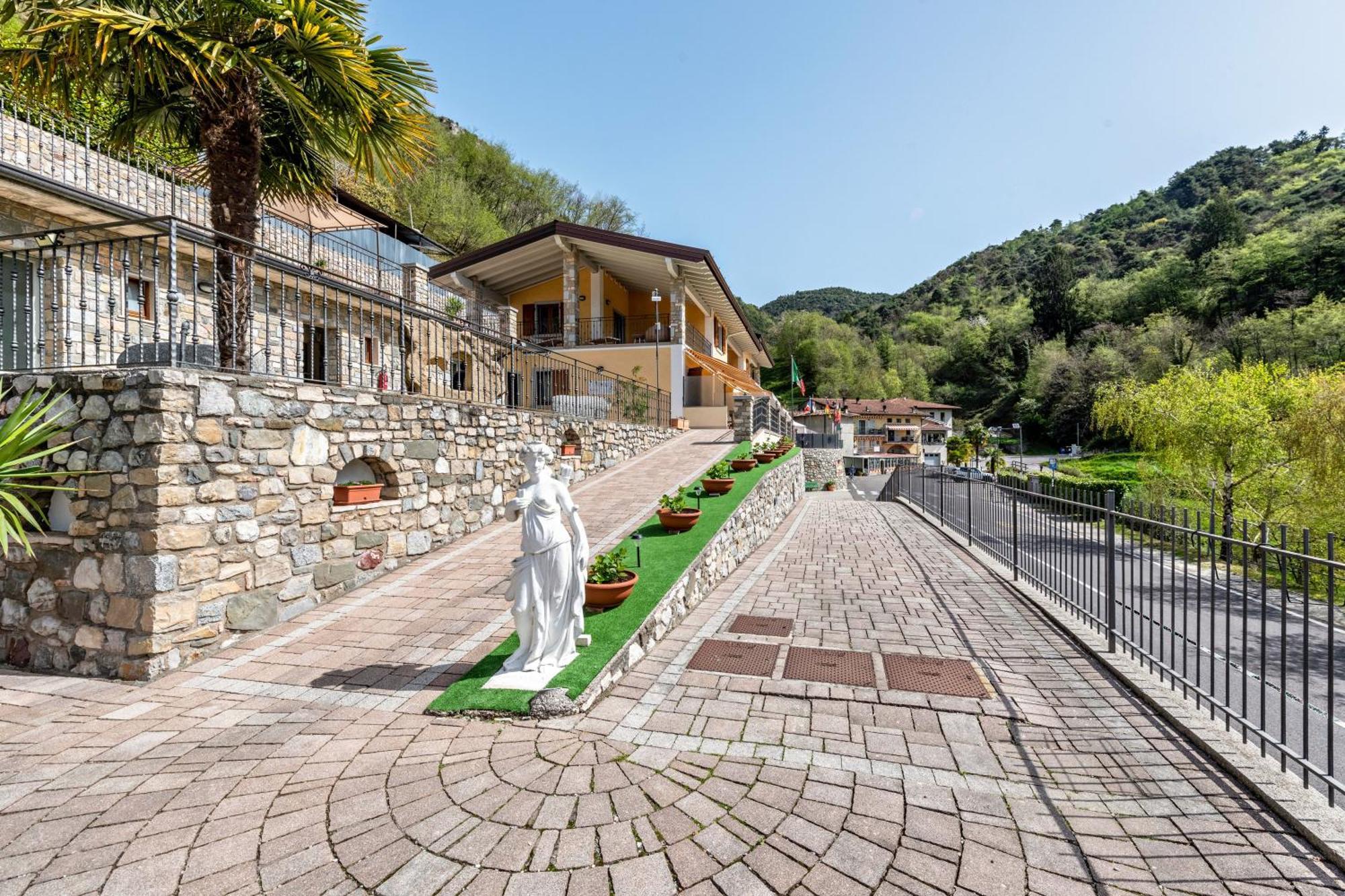 Residence Tatiana A3 Tremosine Bagian luar foto